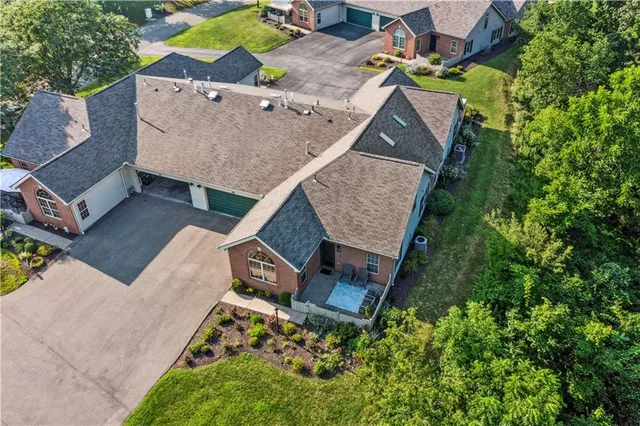 $325,000 | 5136 Polo Fields Drive, Gibsonia, PA 15044