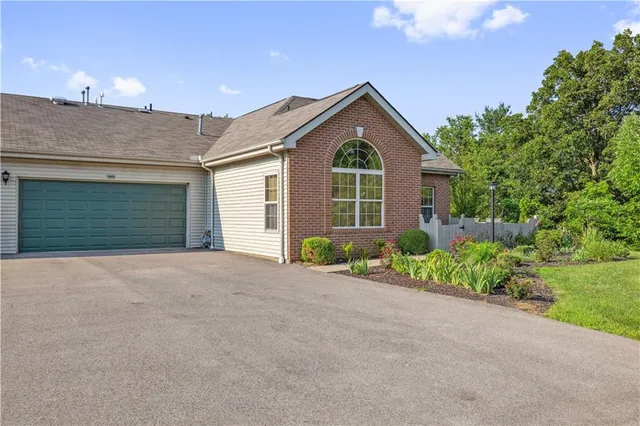 $325,000 | 5136 Polo Fields Drive, Gibsonia, PA 15044