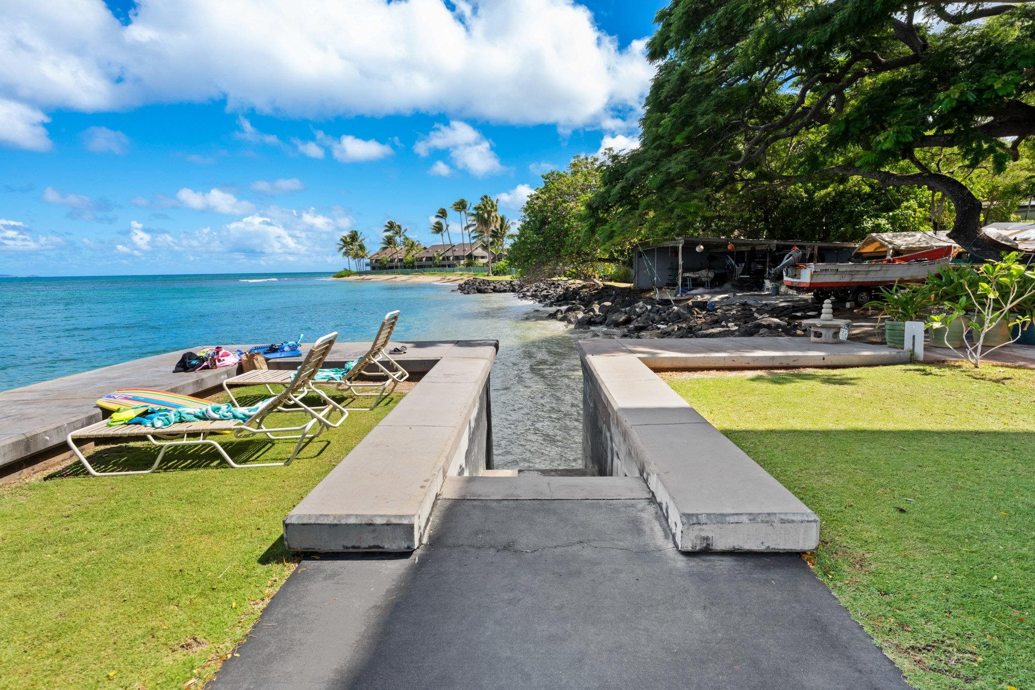 4471 Lower Honoapiilani Road, Unit 415 Lahaina, HI 96761 - Photo 37 of 44 swimming pool view with a seating space