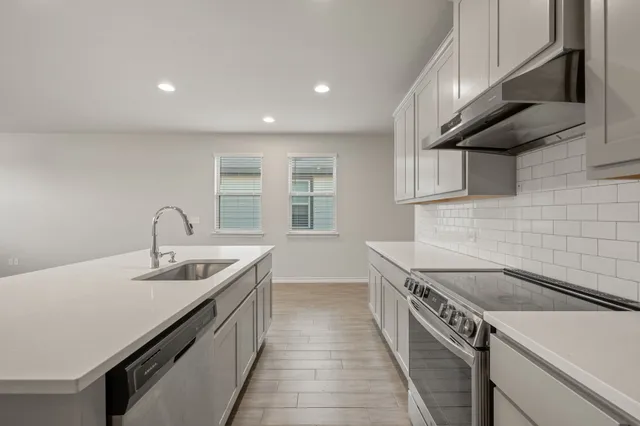 $324,000 | 601 Platinum Lane, Liberty Hill, TX 78642