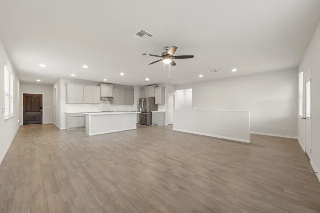 $324,000 | 601 Platinum Lane, Liberty Hill, TX 78642