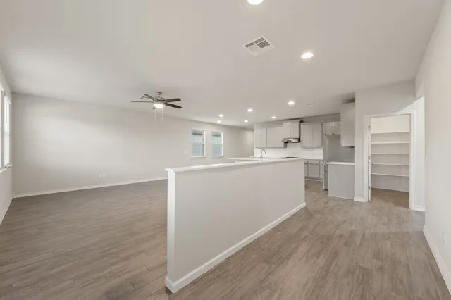 $324,000 | 601 Platinum Lane, Liberty Hill, TX 78642