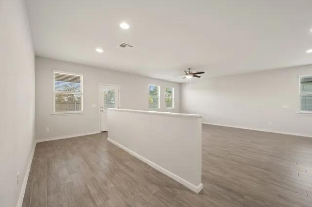 $324,000 | 601 Platinum Lane, Liberty Hill, TX 78642