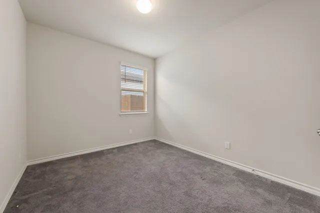 $324,000 | 601 Platinum Lane, Liberty Hill, TX 78642