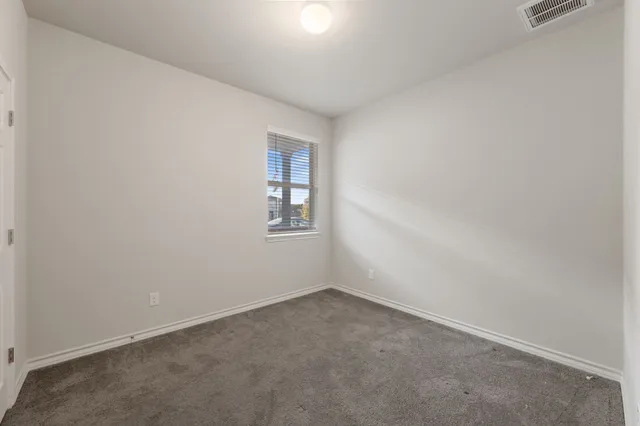 $324,000 | 601 Platinum Lane, Liberty Hill, TX 78642