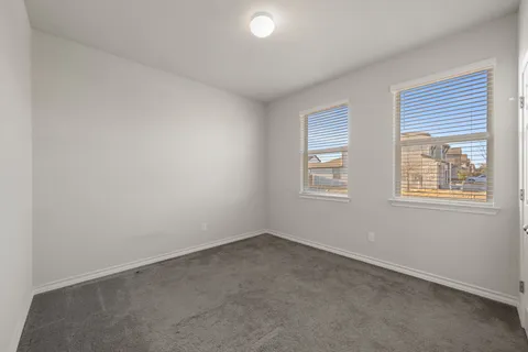 $324,000 | 601 Platinum Lane, Liberty Hill, TX 78642