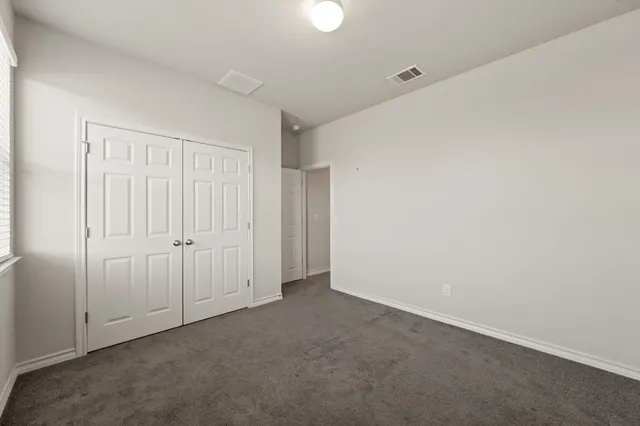 $324,000 | 601 Platinum Lane, Liberty Hill, TX 78642