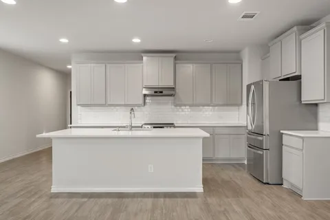 $324,000 | 601 Platinum Lane, Liberty Hill, TX 78642