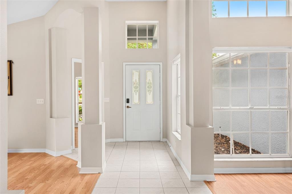 328 View Court Apopka, FL 32703 - Photo 4 of 40