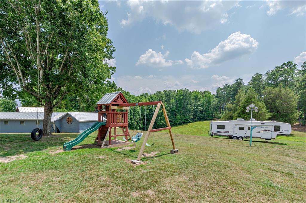 2755 Boones Cave Road Lexington, NC 27295 - Photo 34 of 40 Gallery Image 34