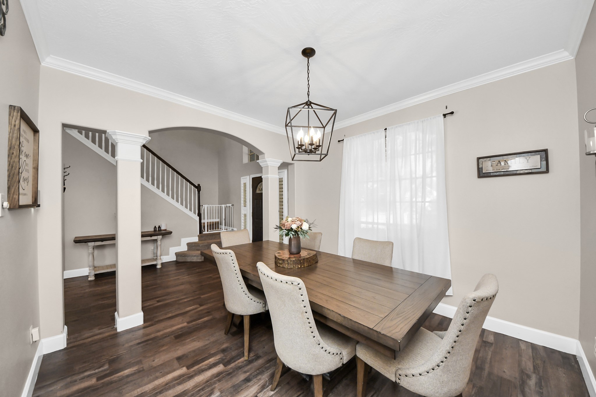 10514 Ravens Way Baytown, TX 77523 - Photo 29 of 50 Spacious dining area ideal for gatherings and everyday meals.