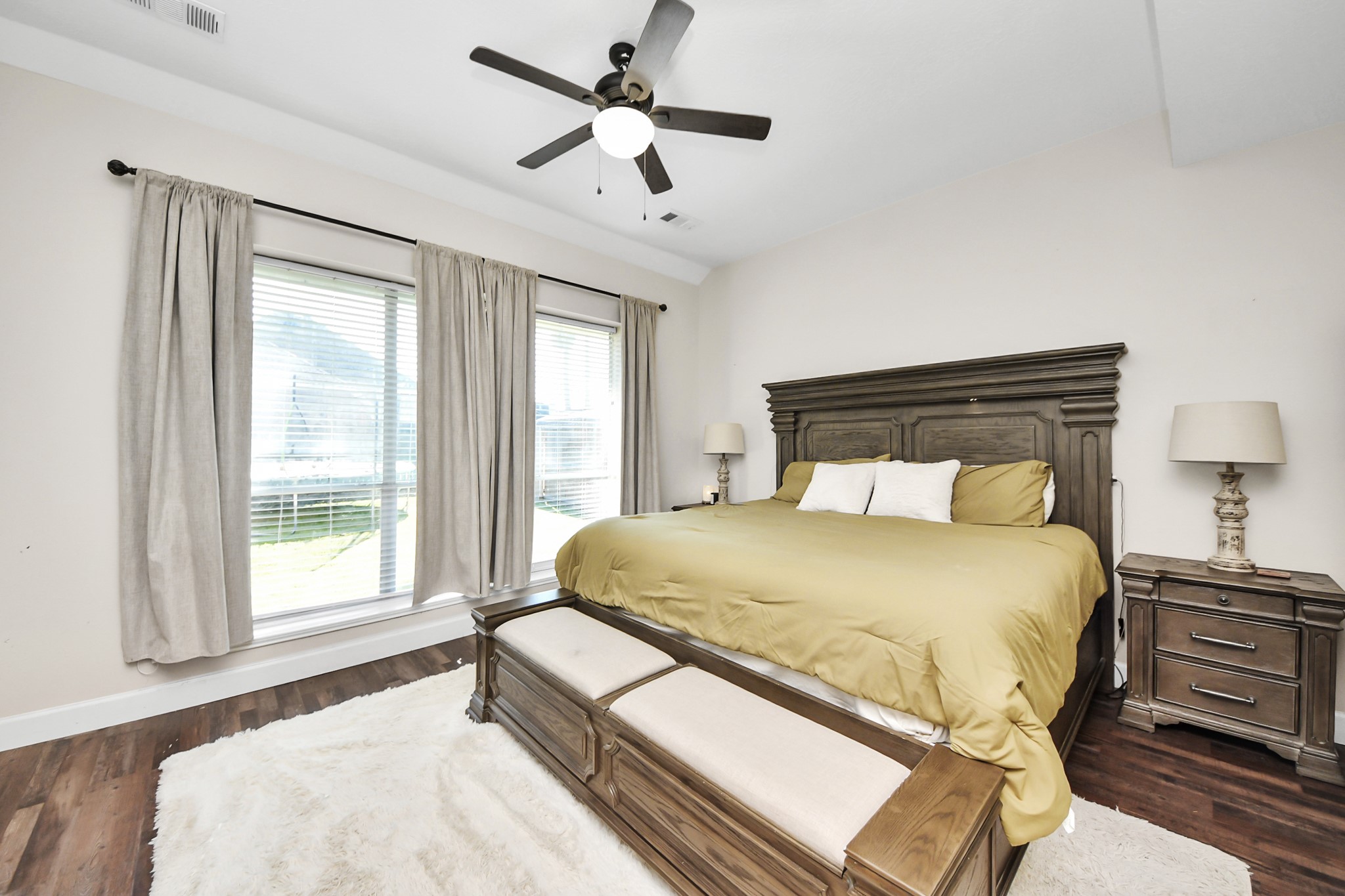 10514 Ravens Way Baytown, TX 77523 - Photo 42 of 50 View toward the windows, capturing brightness and airy feel.