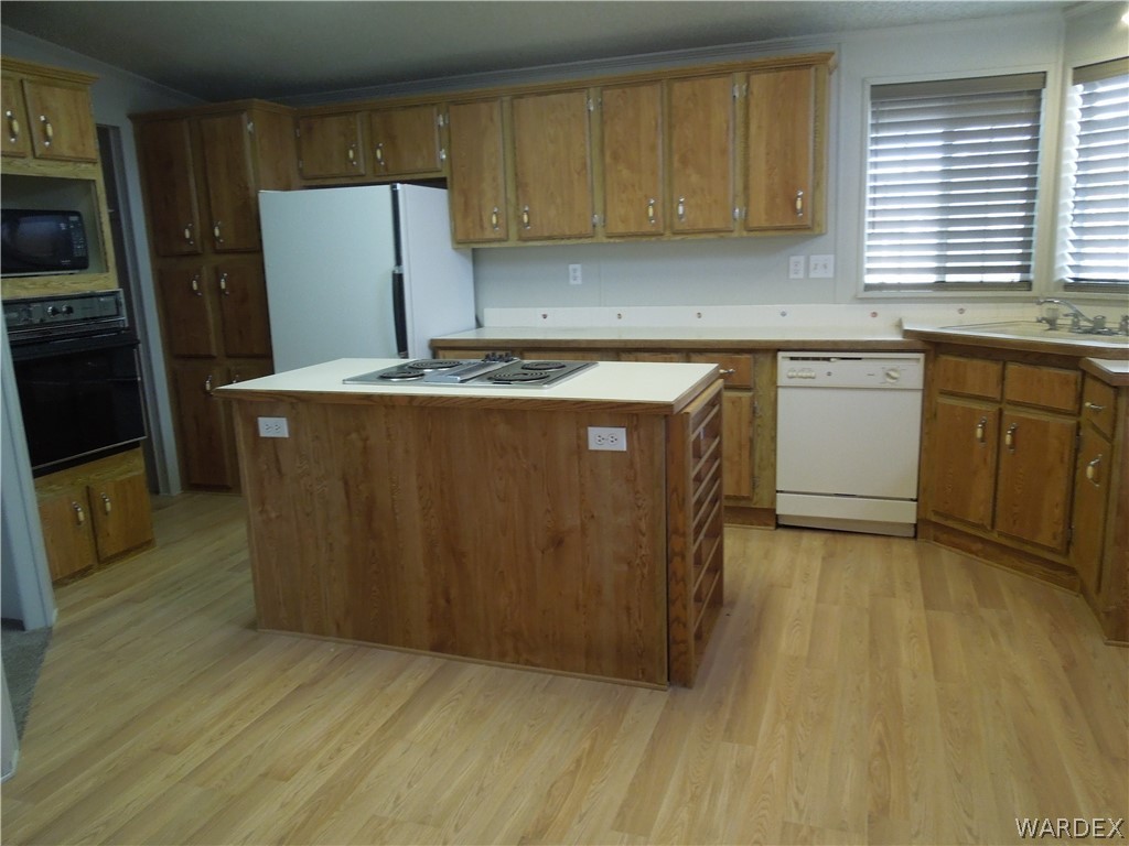 3089 West Carmichael Road Golden Valley, AZ 86413 - Photo 3 of 30
