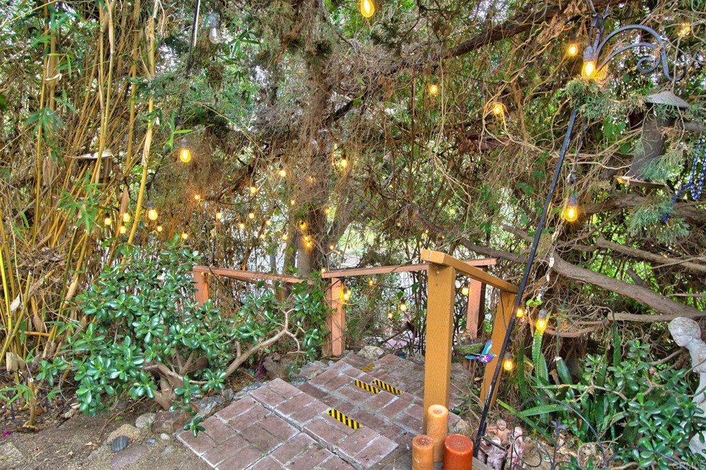 31256 Vía Puerta Del Sol Bonsall, CA 92003 - Photo 18 of 35