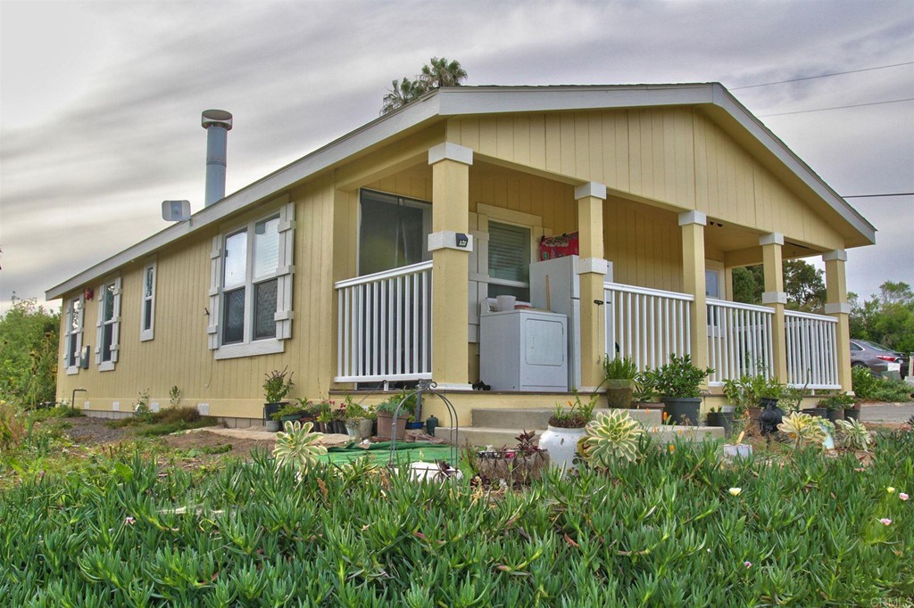 31256 Vía Puerta Del Sol Bonsall, CA 92003 - Photo 20 of 35