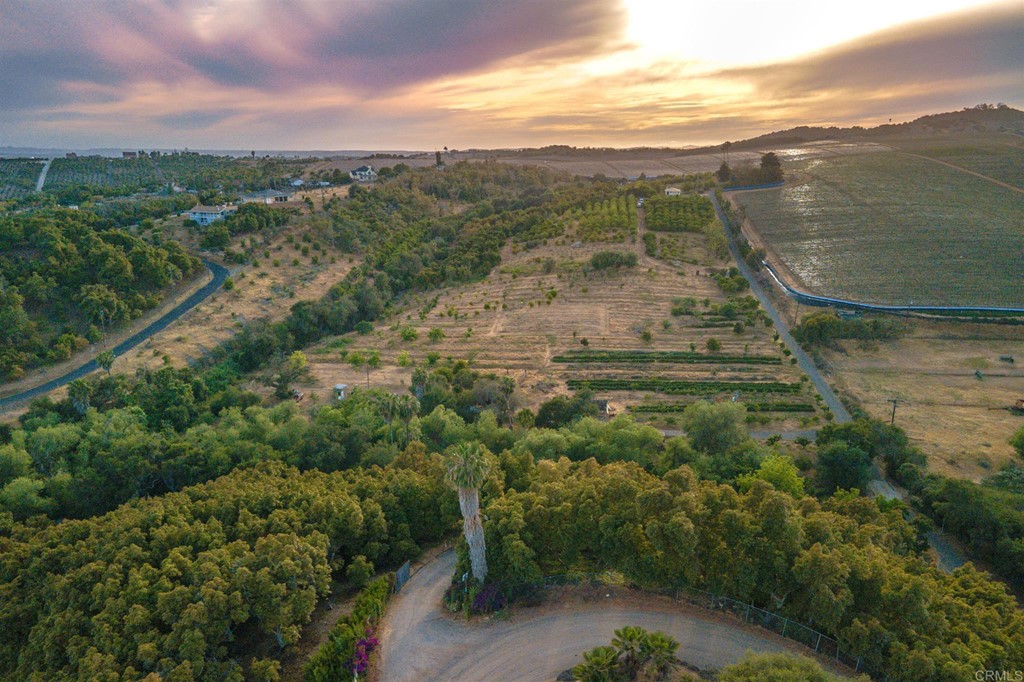 31256 Vía Puerta Del Sol Bonsall, CA 92003 - Photo 28 of 35
