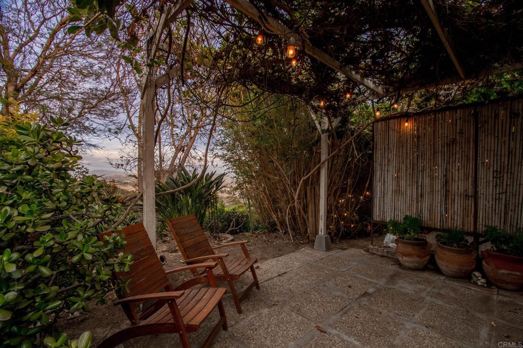 31256 Vía Puerta Del Sol Bonsall, CA 92003 - Photo 32 of 35