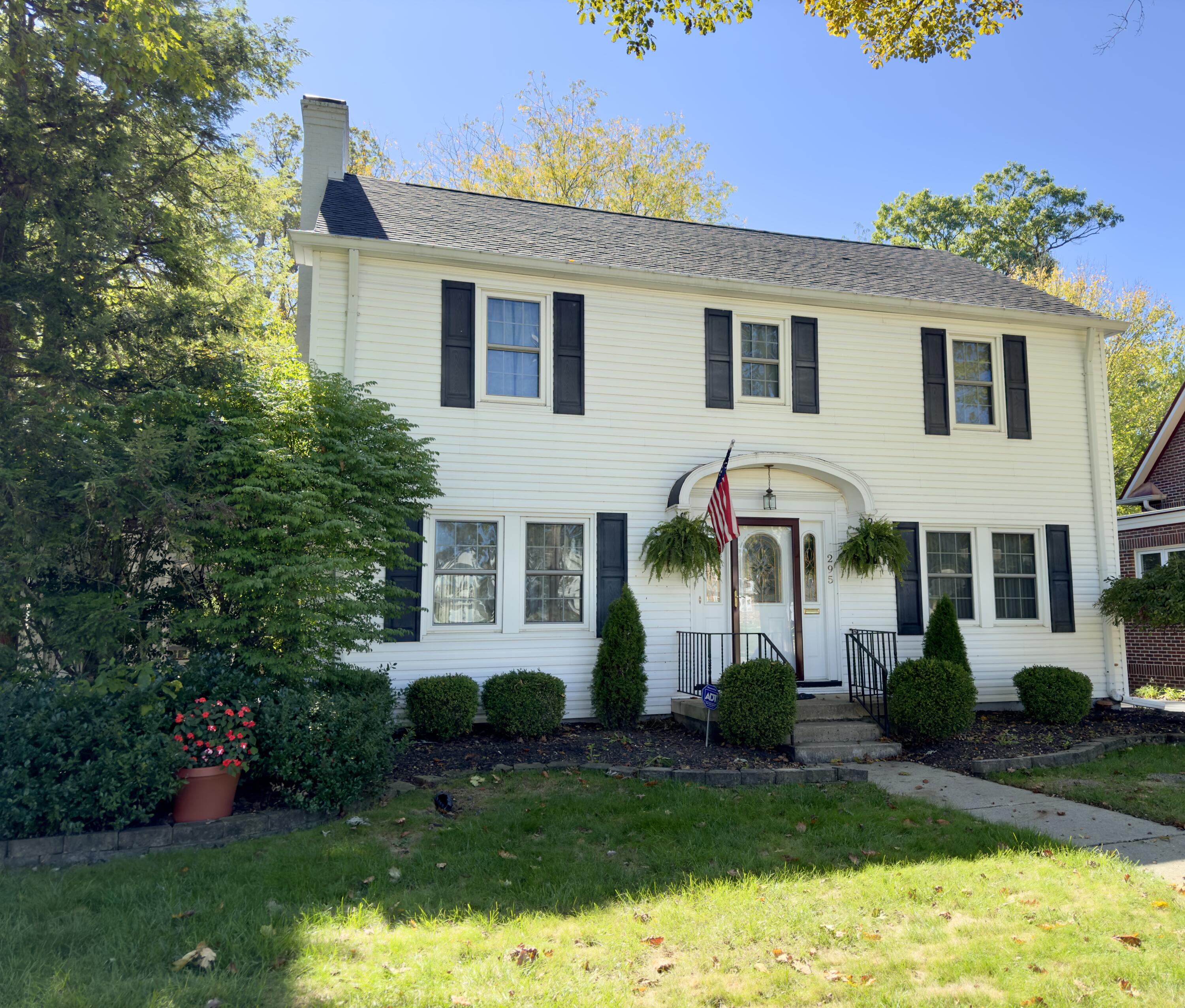 295 West Harding Road Springfield, OH 45504 - Photo 1 of 42 Gallery Image 1