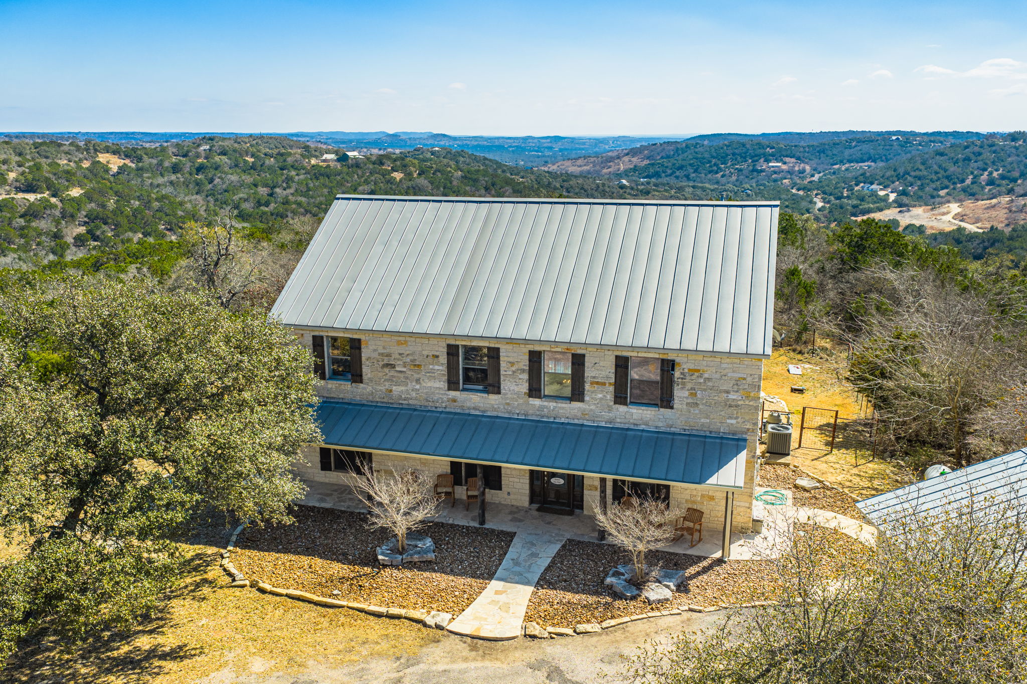 117 Point Road Fredericksburg, TX 78624 - Photo 2 of 40