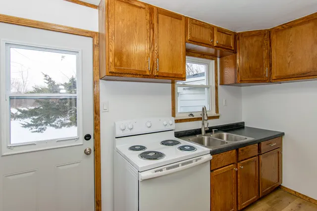 $1,100 | 3083 Ready Road, South Rockwood, MI 48179