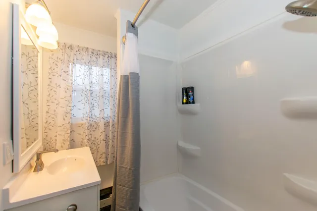 $1,100 | 3083 Ready Road, South Rockwood, MI 48179