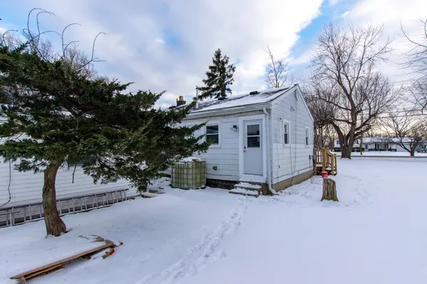 $1,000 | 3083 Ready Road, South Rockwood, MI 48179