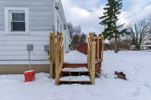 $1,100 | 3083 Ready Road, South Rockwood, MI 48179