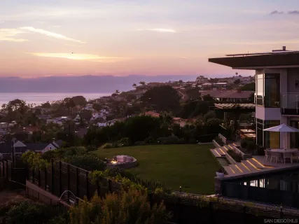 $30,000,000 | 5416 Candlelight Drive, La Jolla, CA 92037