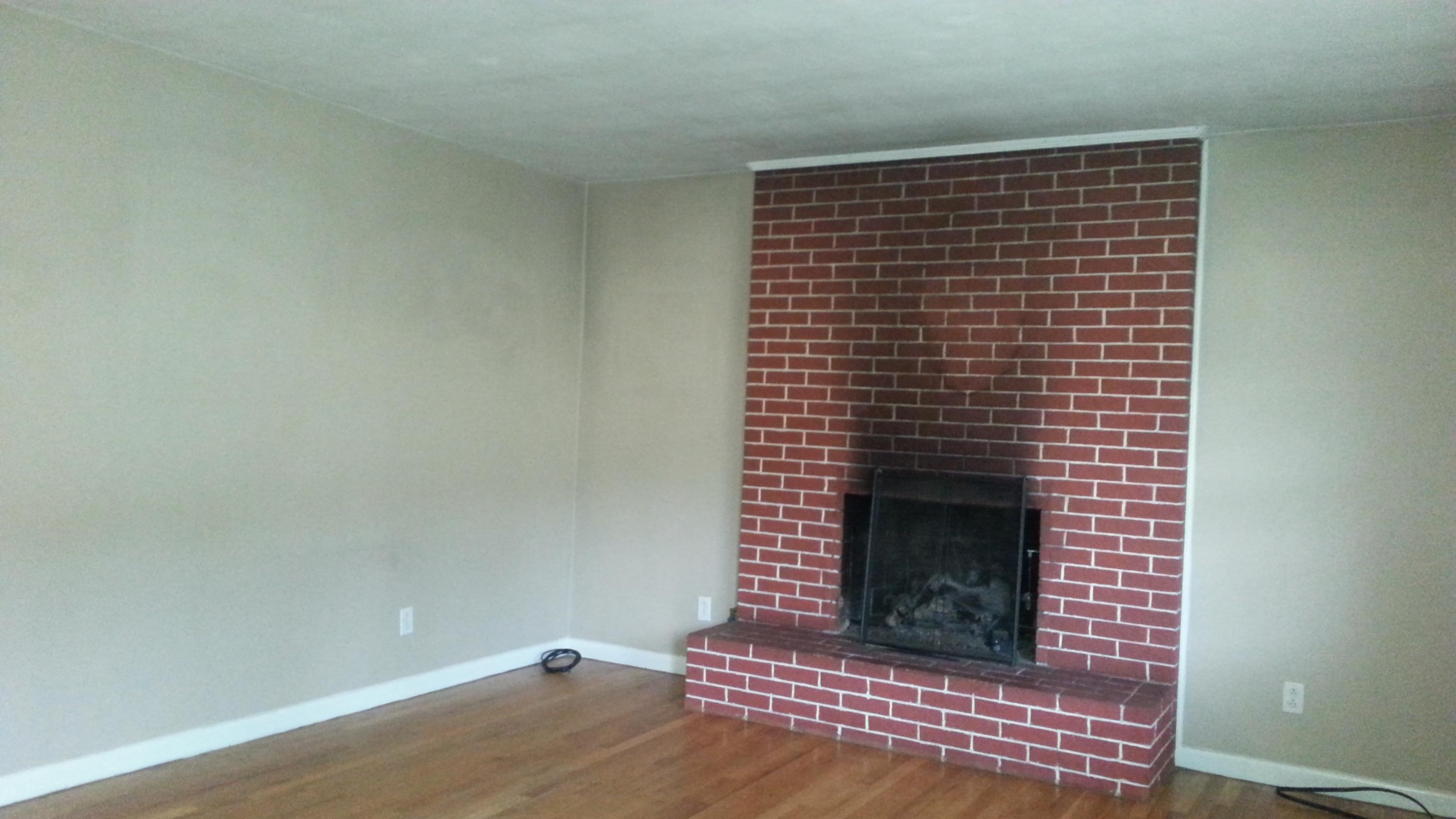4 LIVING ROOM