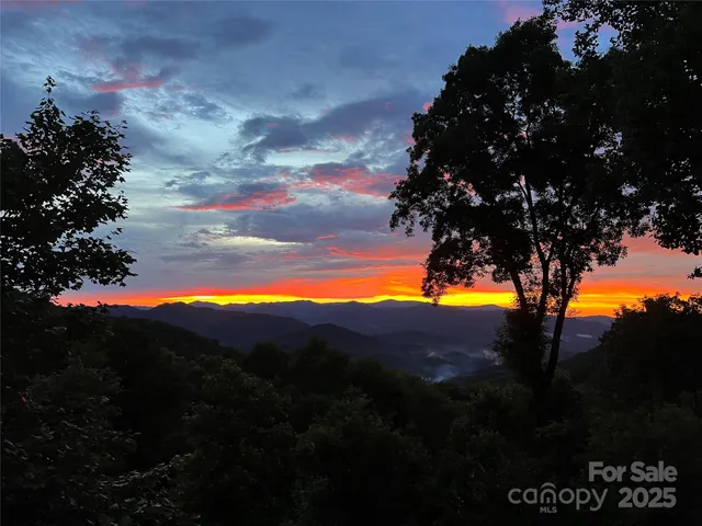 $1,100,000 | 755 Andrew Banks Road, Burnsville, NC 28714