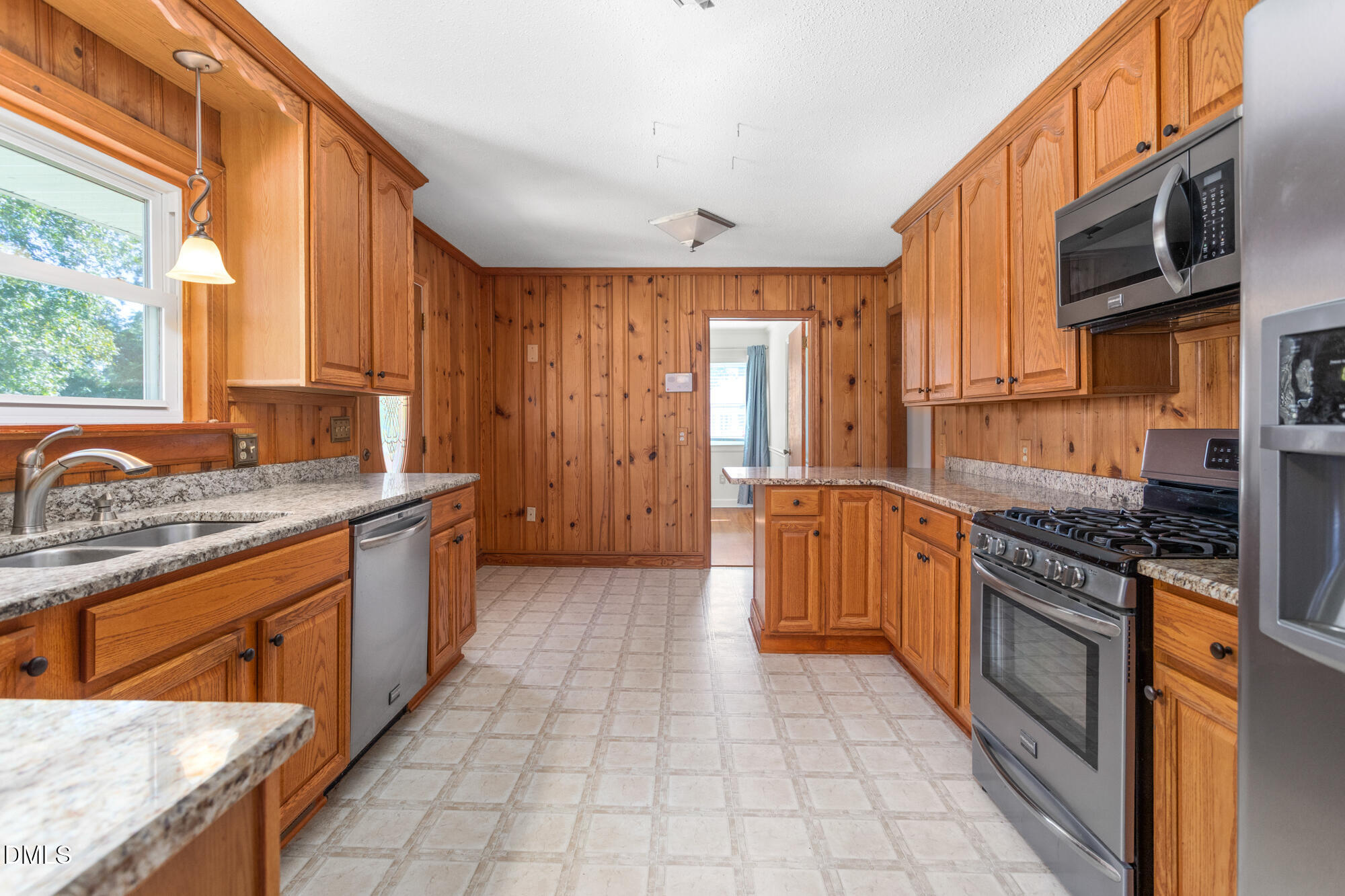 1000 Hanford Road Graham, NC 27253 - Photo 4 of 38 1000 Hanford Road-21
