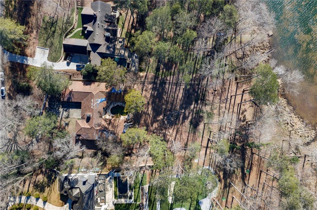 9355 Huntcliff Trace Atlanta, GA 30350 - Photo 3 of 17