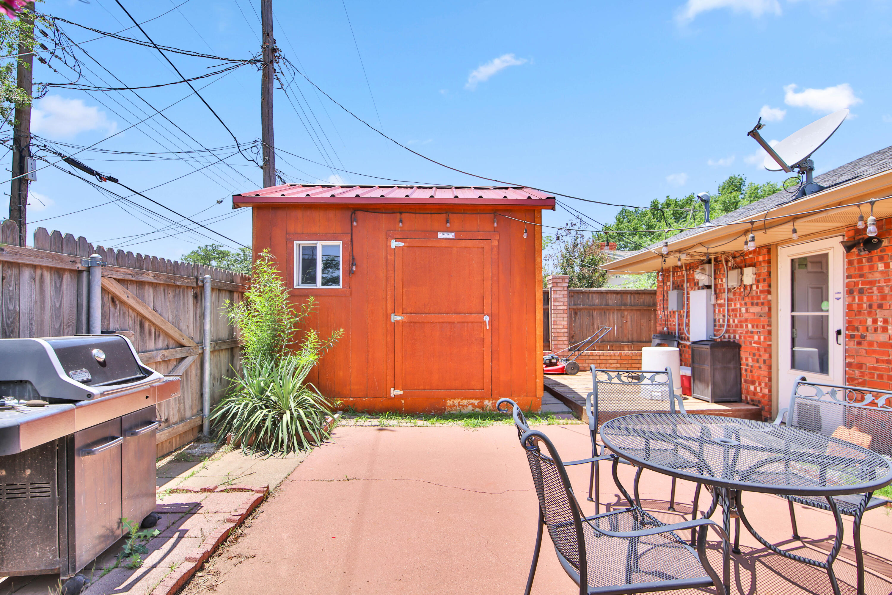 4401 28th Street Lubbock, TX 79410 - Photo 36 of 38 IMG_9894