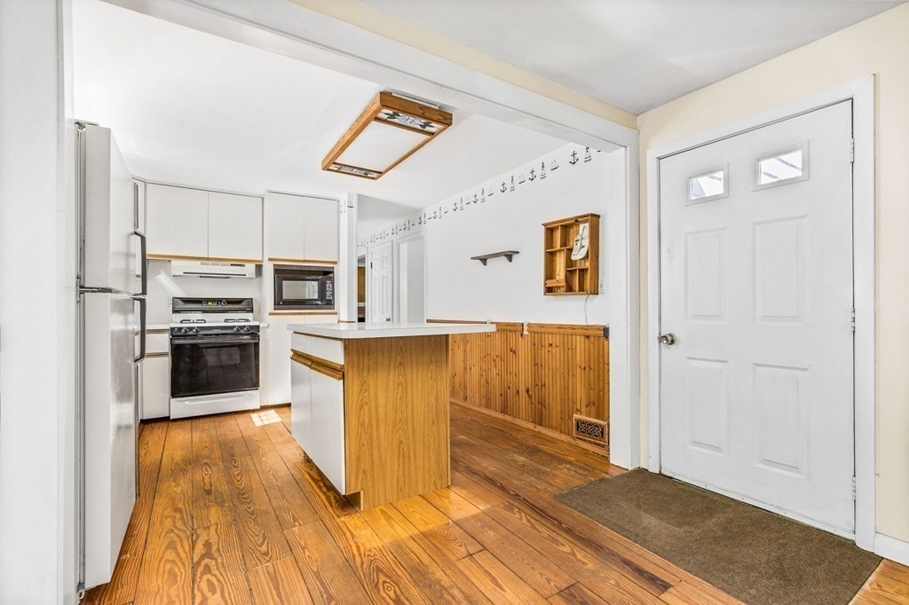 327 Tilden Road Scituate, MA 02066 - Photo 11 of 41 Gallery Image 11