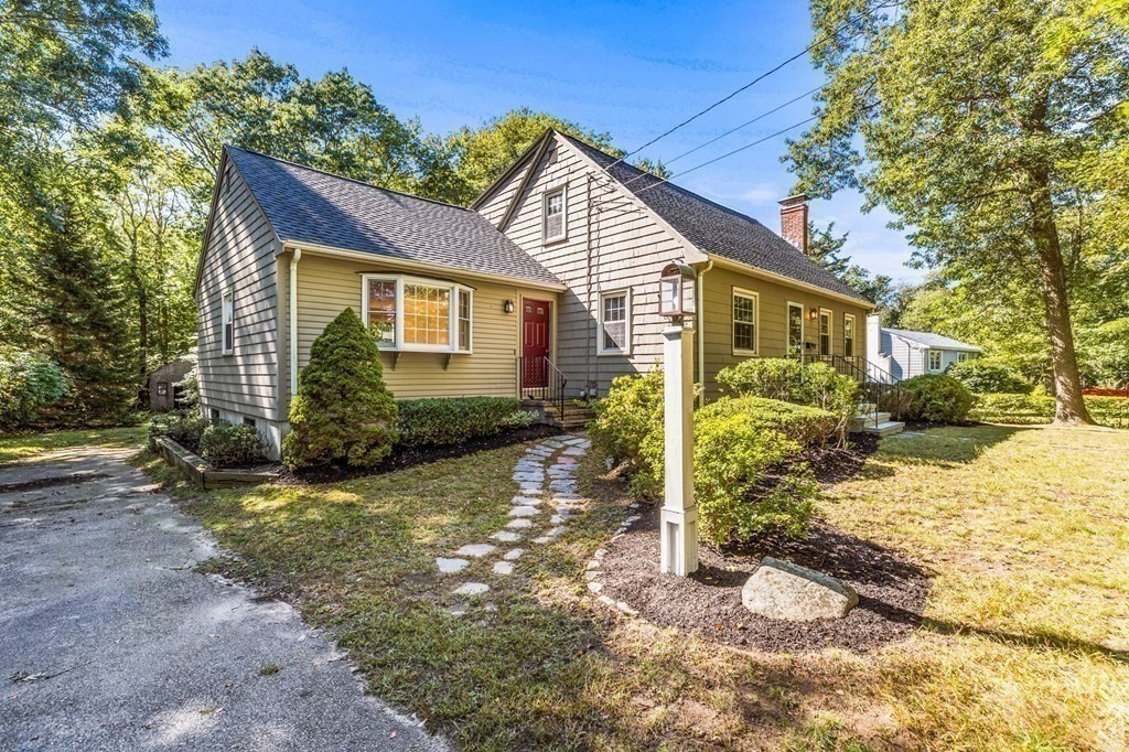 327 Tilden Road Scituate, MA 02066 - Photo 31 of 41 Gallery Image 31