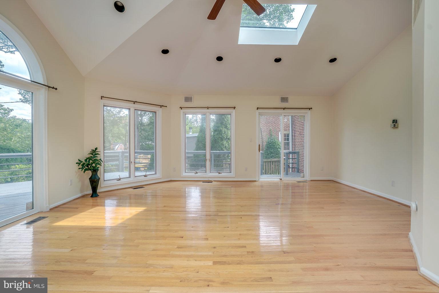 604 Carysbrook Road Baltimore, MD 21208 - Photo 17 of 38 WOW! This is an Entertainers Paradise