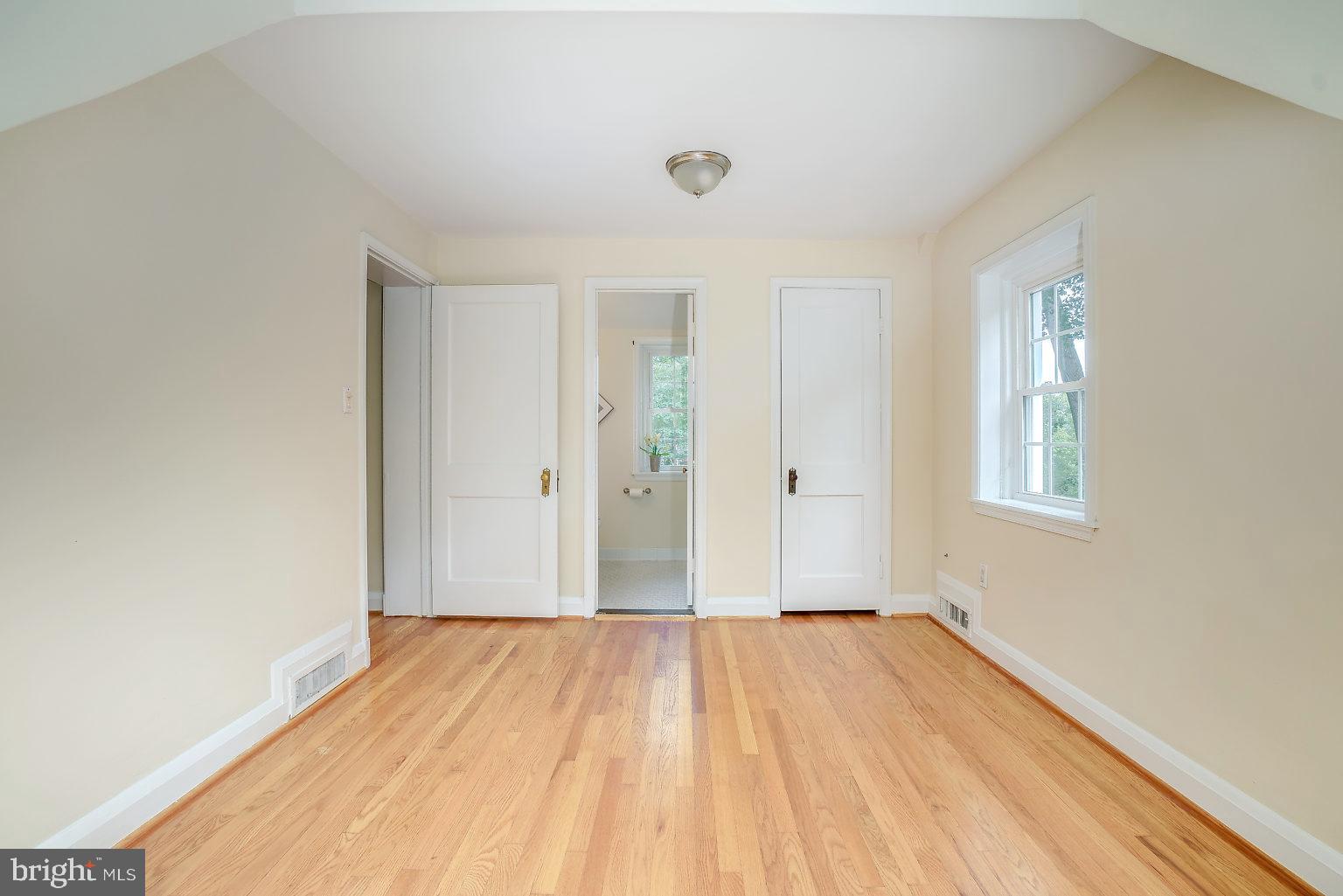 604 Carysbrook Road Baltimore, MD 21208 - Photo 26 of 38 Primary Bedroom