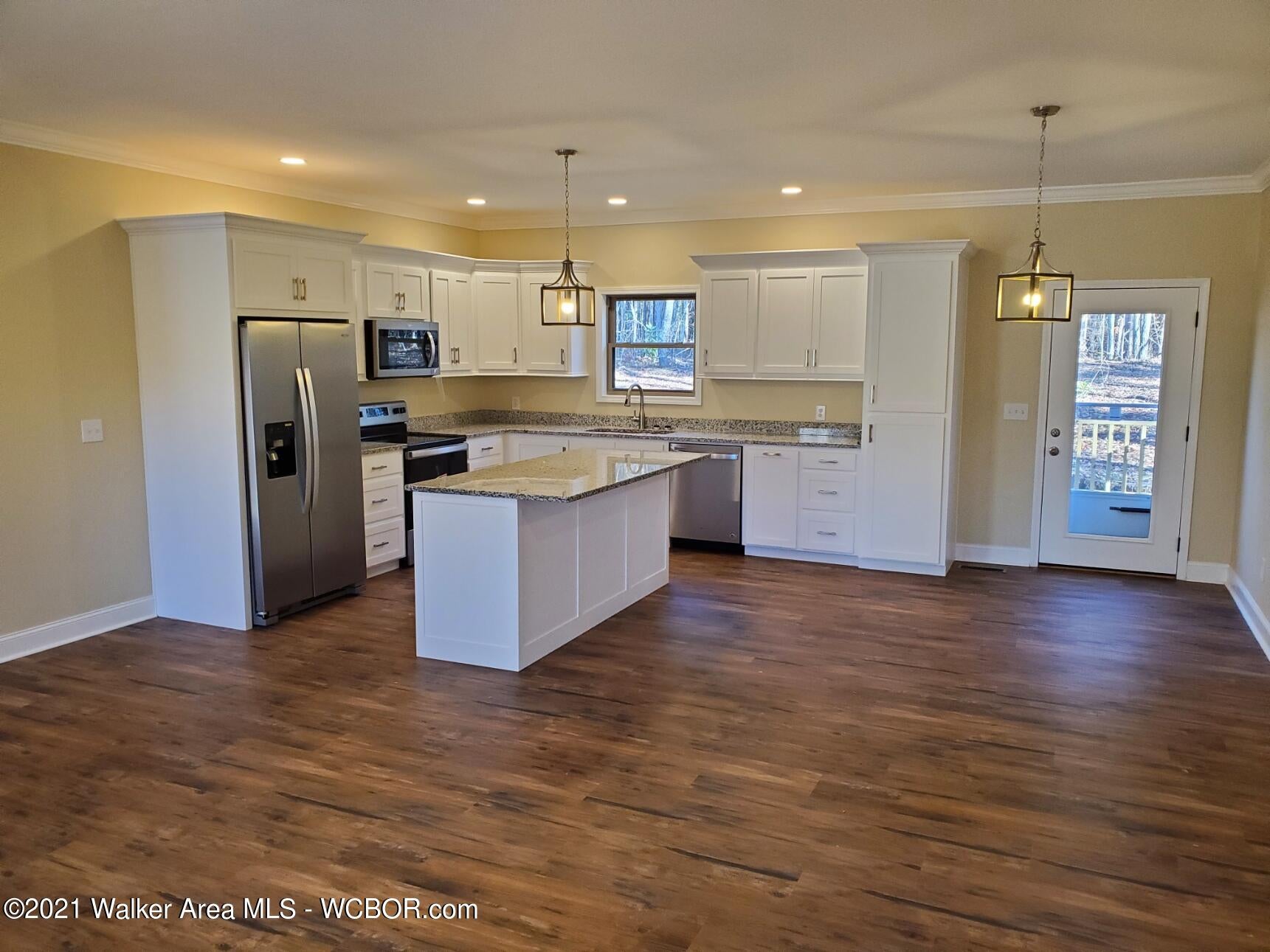 218 Harbor Loop Jasper, AL 35504 - Photo 4 of 11 Gallery Image 4