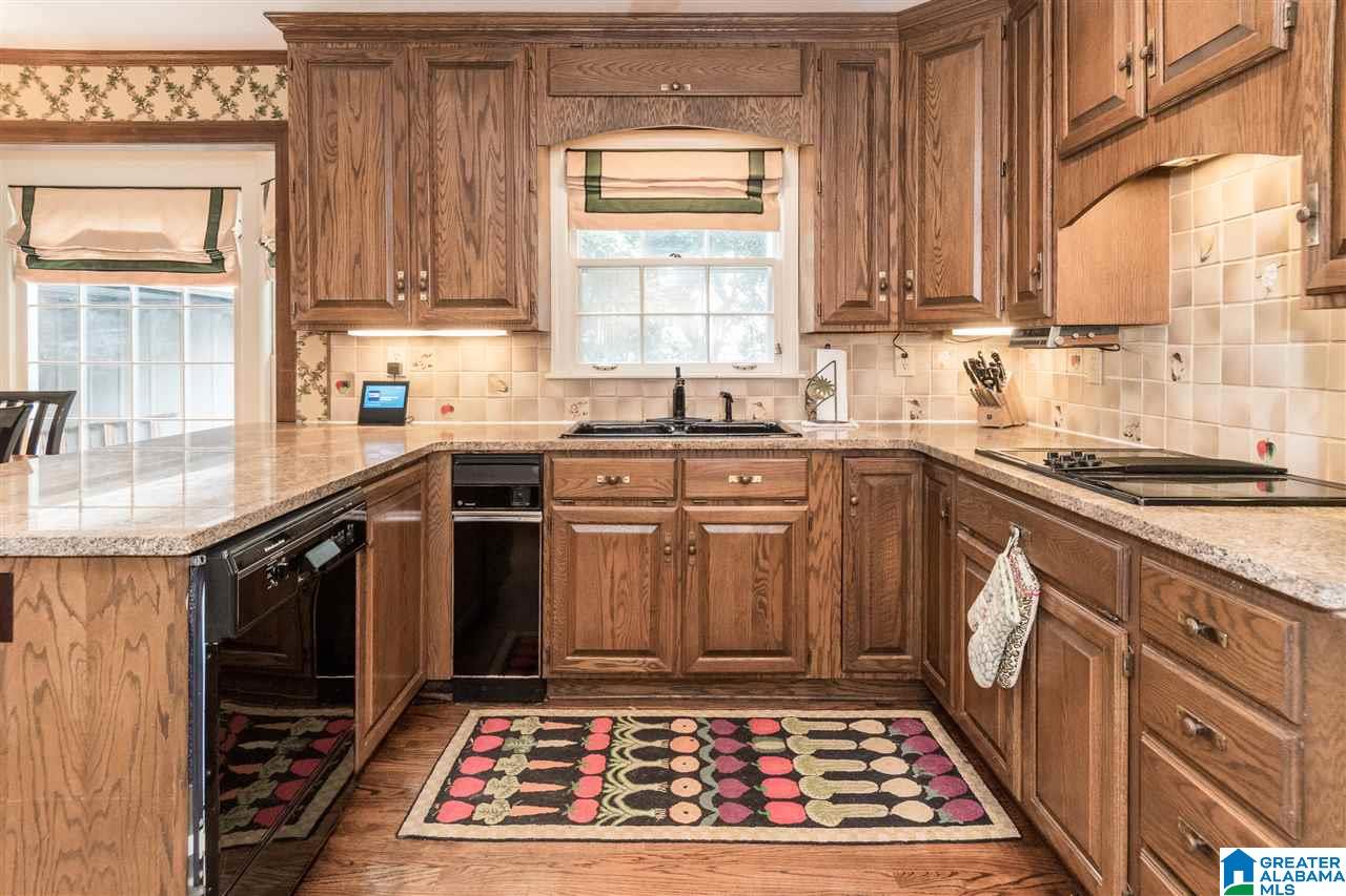 3709 Overbrook Circle Birmingham, AL 35213 - Photo 12 of 37