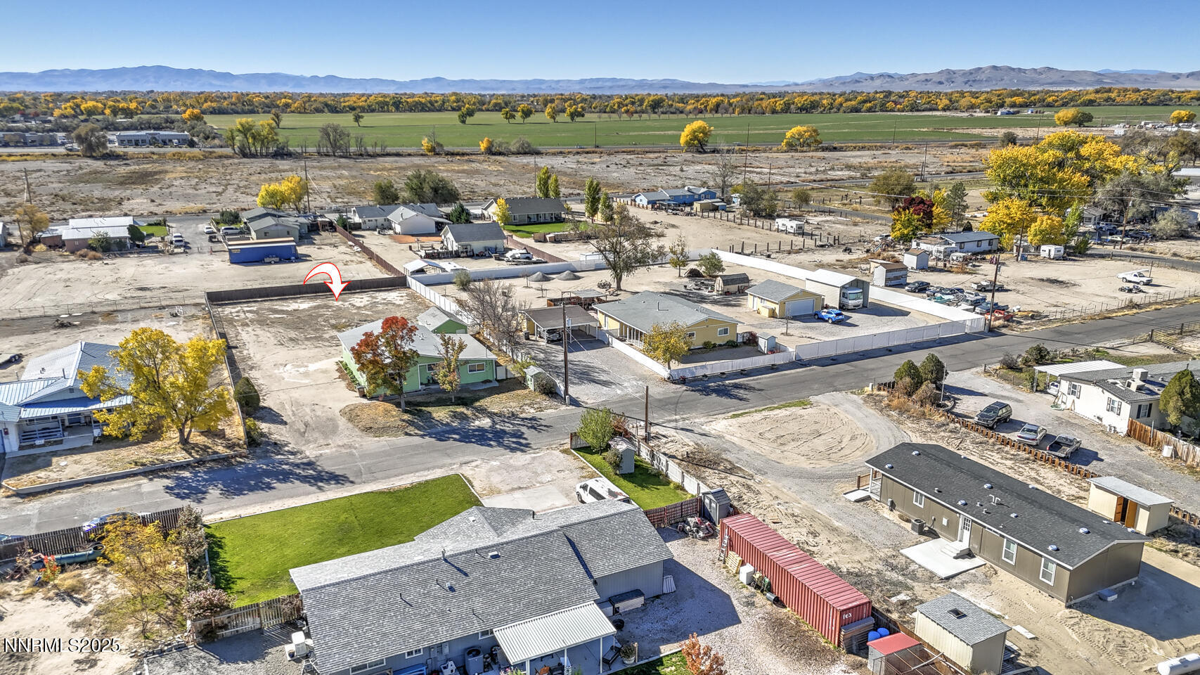 3395 Duane Drive Fallon, NV 89406 - Photo 18 of 22 a view of a city with an ocean
