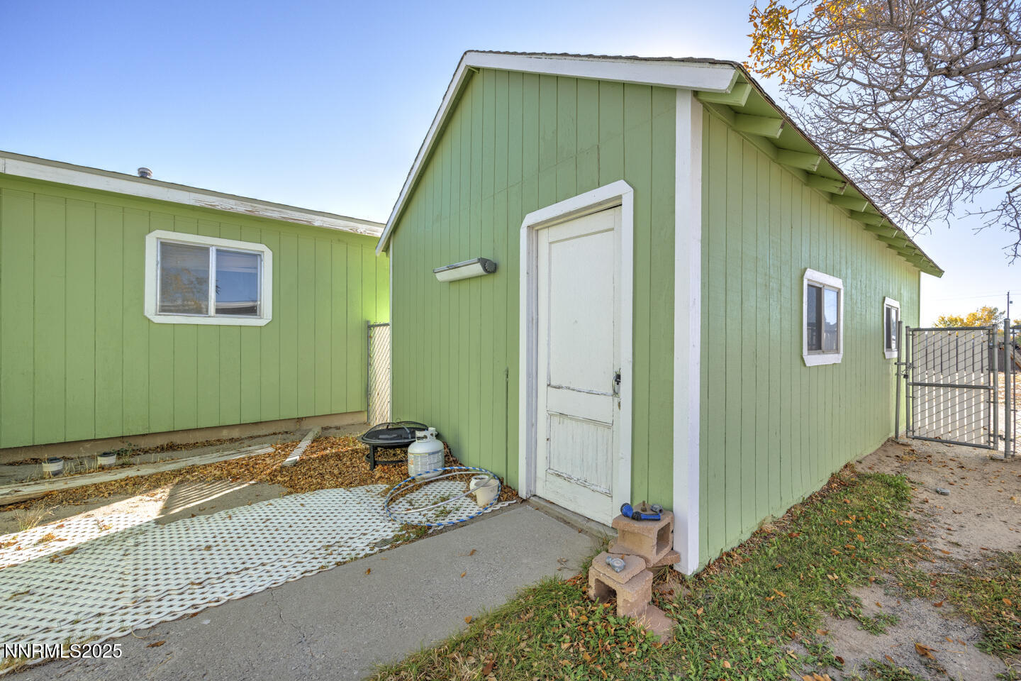 3395 Duane Drive Fallon, NV 89406 - Photo 19 of 22 a front view of a house
