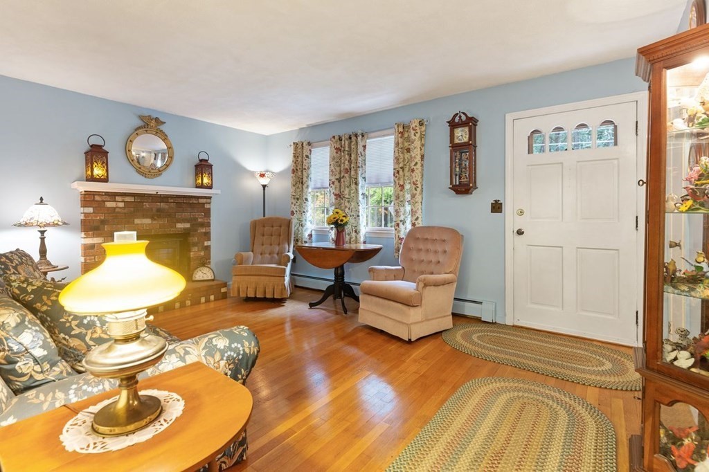 46 Rangeway Road Billerica, MA 01862 - Photo 5 of 29