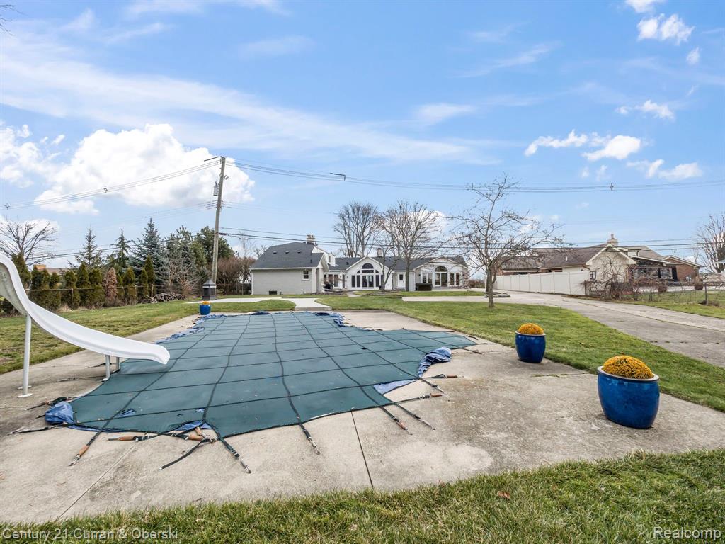 23722 East River Road Grosse Ile, MI 48138 - Photo 34 of 38