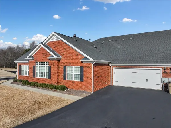$415,000 | 3421 Lindenridge Drive, Buford, GA 30519