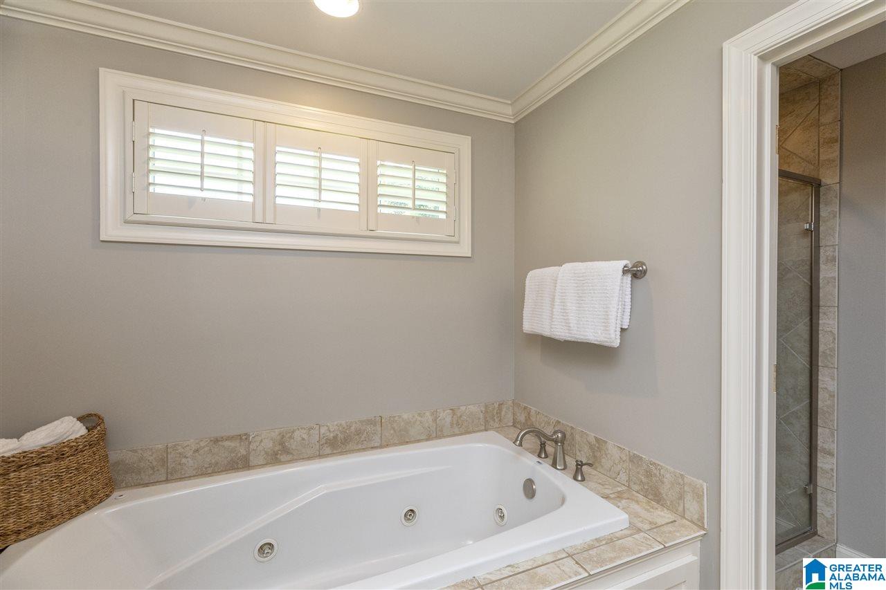 2004 Southwood Road Vestavia Hills, AL 35216 - Photo 14 of 24