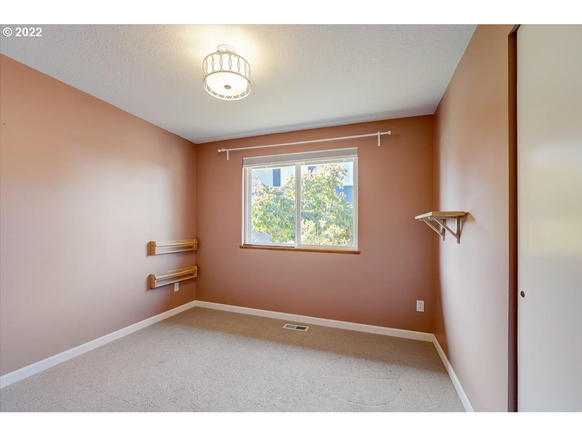 15645 Northwest Perimeter Drive Beaverton, OR 97006 - Photo 26 of 32 a view of an empty room with a window