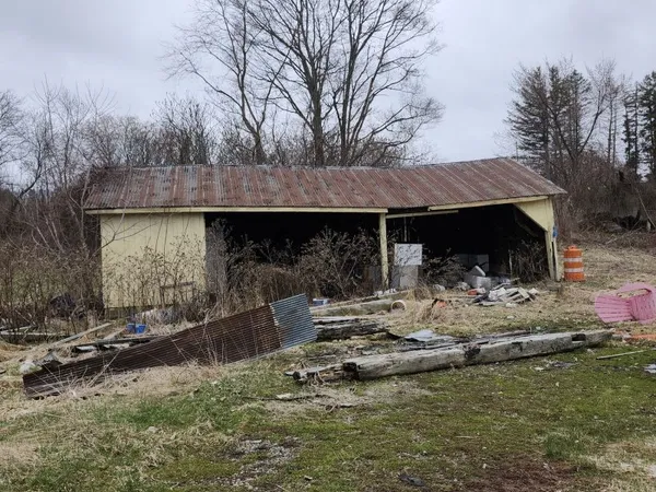 $36,400 | 5939 West River Road, Hume, NY 14735