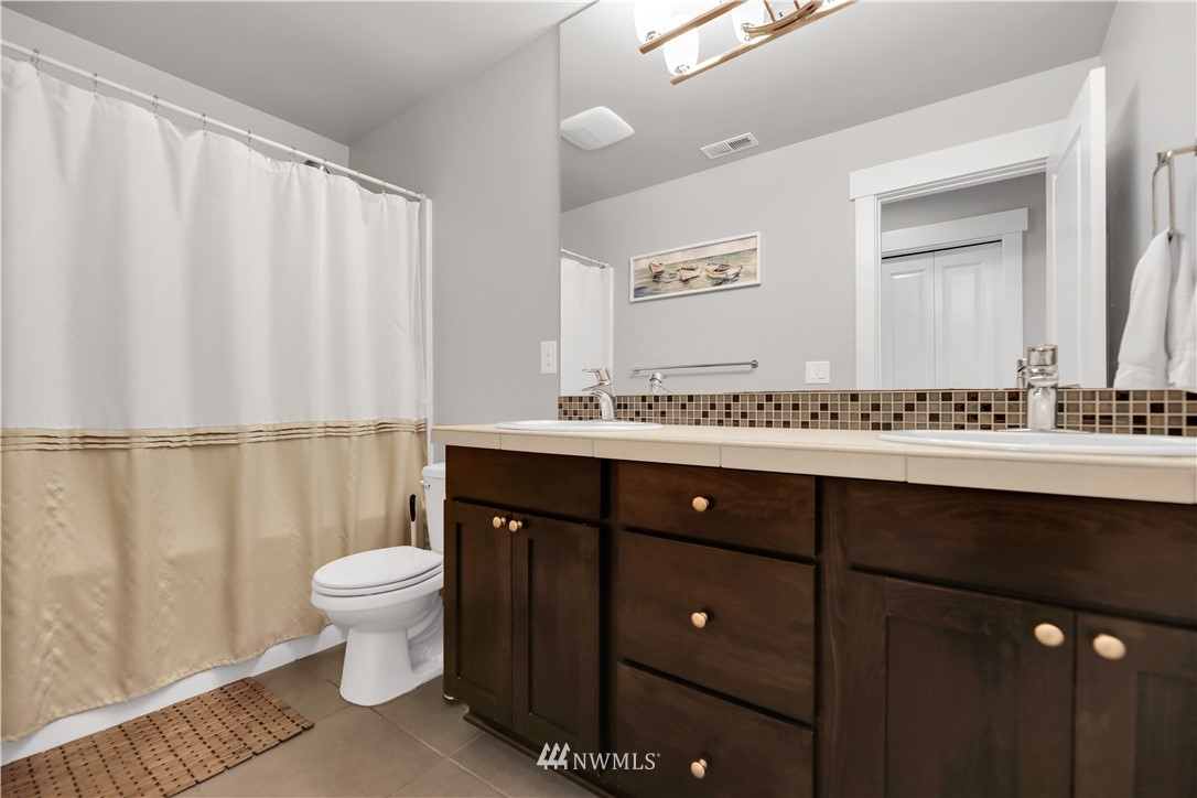 613 Graham Avenue Northeast Renton, WA 98059 - Photo 20 of 27