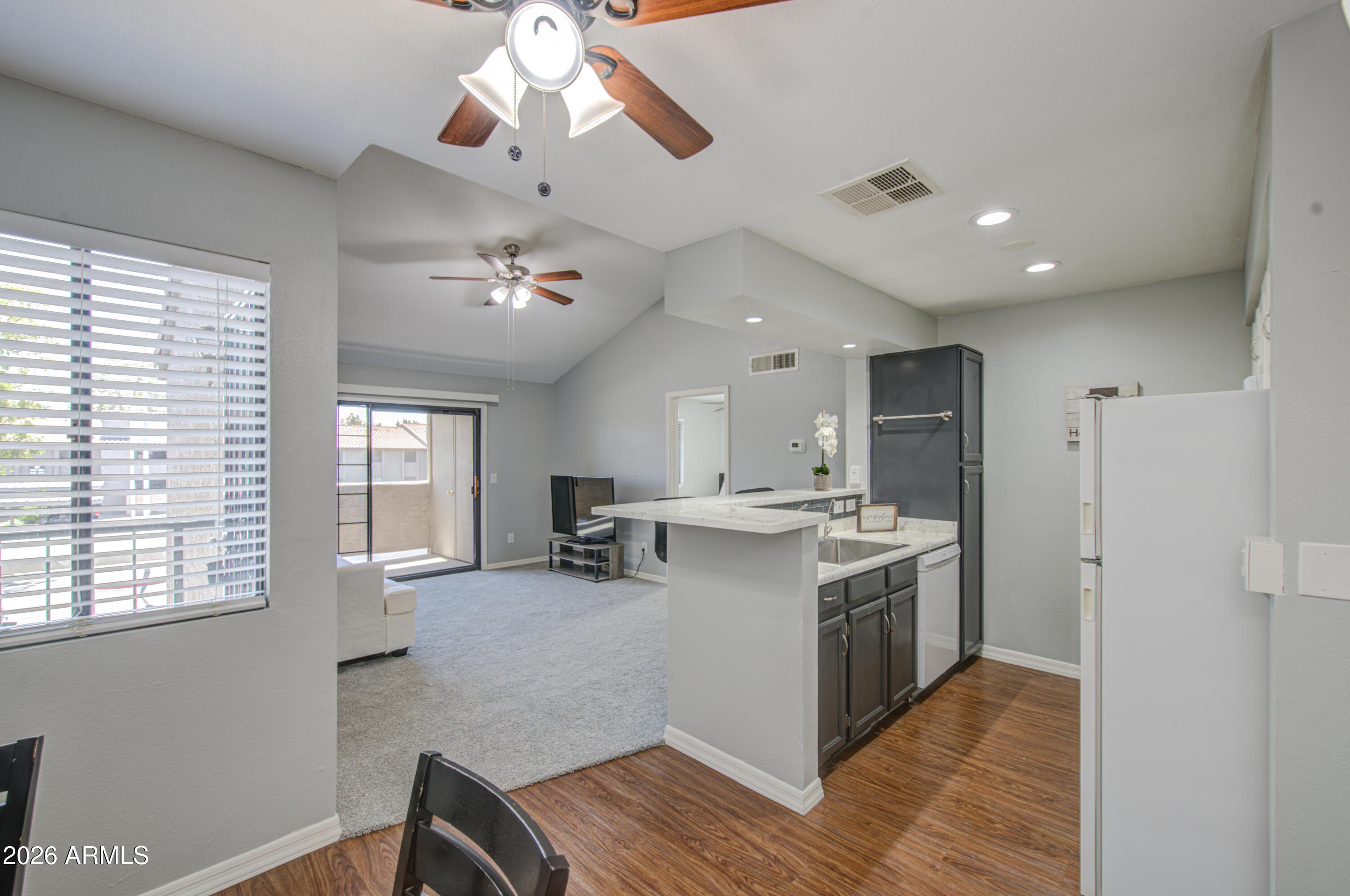 533 West Guadalupe Road, Unit 2032 Mesa, AZ 85210 - Photo 10 of 28 Kitchen 3