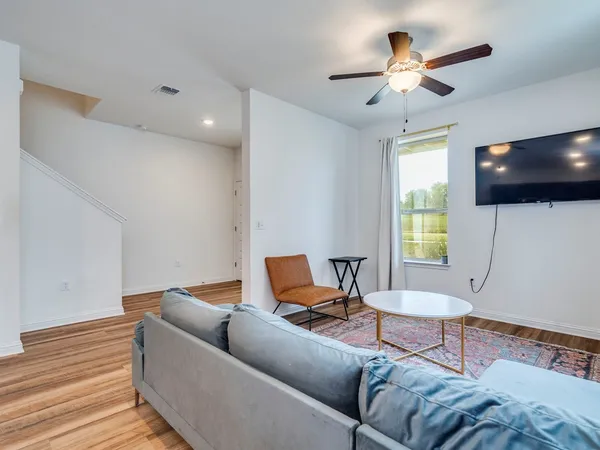 $2,000 | 7904 Mandela Bend, Austin, TX 78744